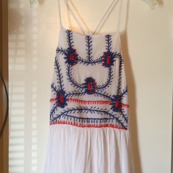 Piper by Townsen Embroidered Halter Top white - Picture 11 of 12